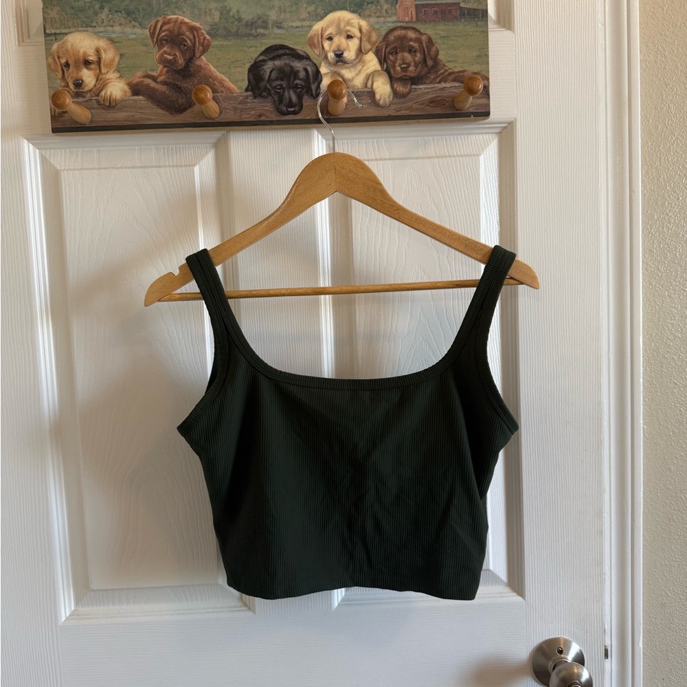 Dark Green Ribbed Athletic Crop Top